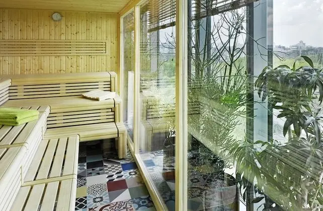 25hours Hotel Bikini Berlin - Havuz