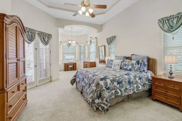 2605 Beach Parkway - Oda