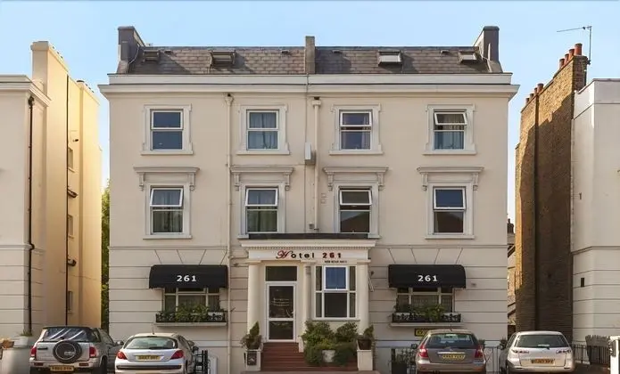 Hotel 261 - Genel