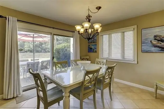 271 Stoney Creek at The Sea Pines Resort - Mutfak