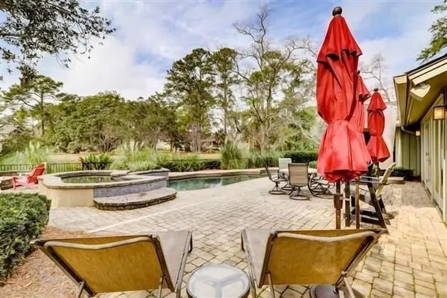 28 Marsh Drive at The Sea Pines Resort - Havuz