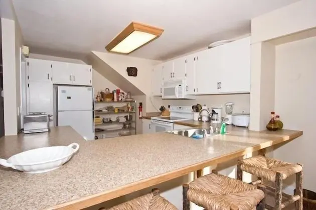 2853 Springwood Dr. - Mutfak
