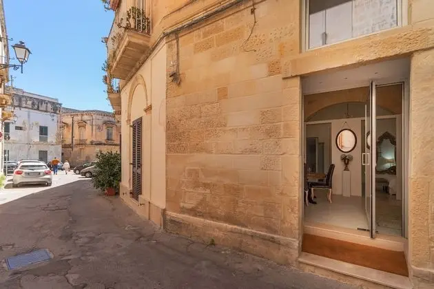 2869 Casa dei Nonni di via Idomeneo - Suite Oro by Barbarhouse