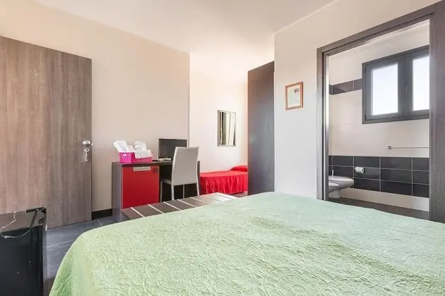 2889 B&B Terra dei Fiori - Camera Tripla con Balcone by Barbarhouse