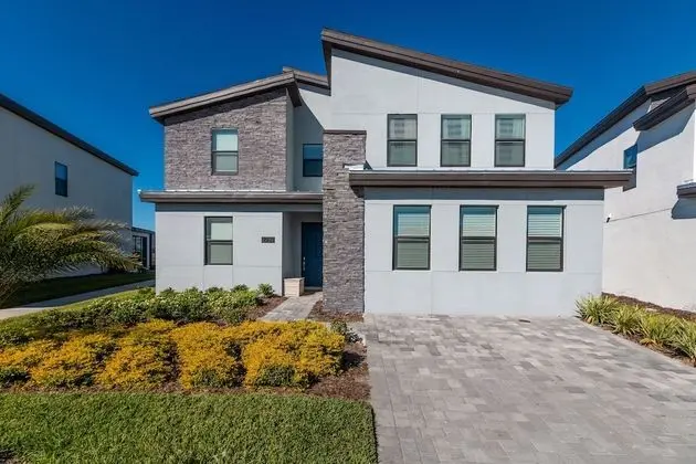 2957 FS Storey Lake - Luxury 6 Bed Single Family
