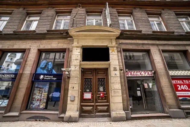 2B Hostel & Rooms - Dış Mekan