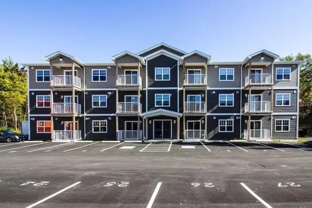 2BD Condo UNB Hospital Golf Patio Coffee