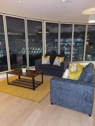 2BD Flat - Stunning Views of Manchester Skyline - Mülk Olanakları