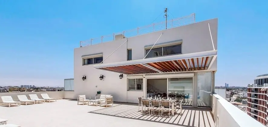 2BDR Roof Top Sea View Neve Tsedek TL56