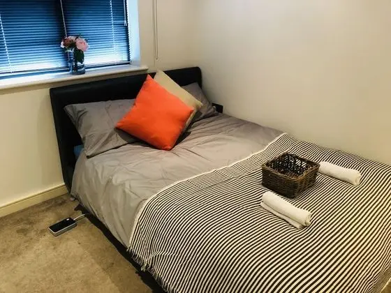 2bed 2bath apartment in kings cross