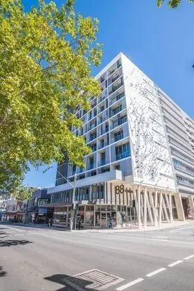 2bed Apartment! Modern Home for 4 at Chatswood - İç Mekan