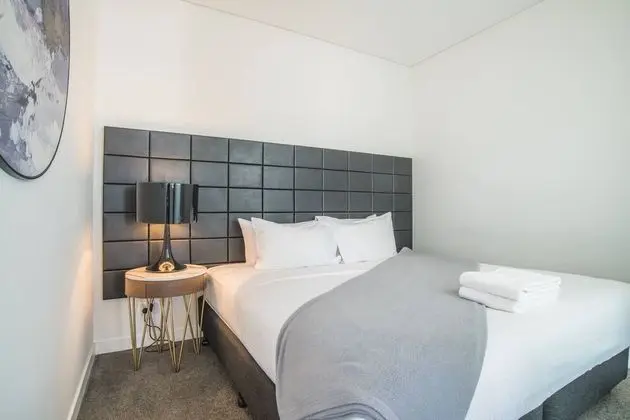 2bed Apartment! Modern Home for 4 at Chatswood - İç Mekan
