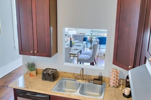 2br/2ba Shotgun Home in Lower Garden by Domio - Mutfak