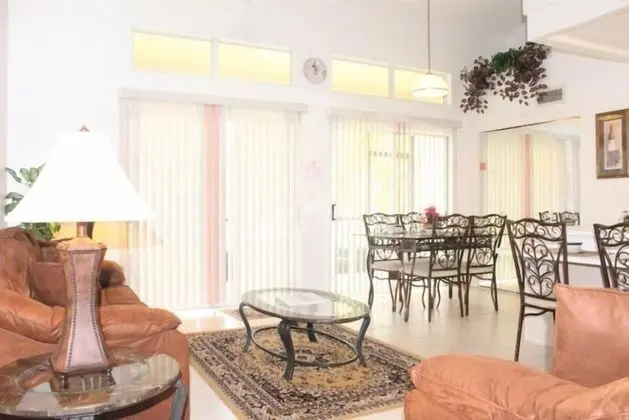 2BR 2BA Townhome in Mango Key