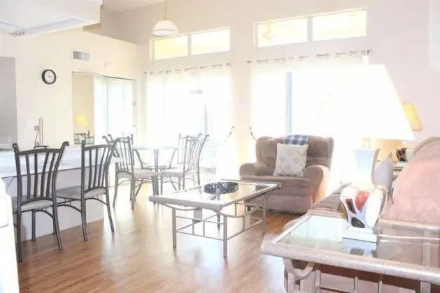 2BR 2BA Townhome at Mango Key