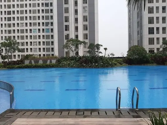 2BR Apartment with Study Room at M-Town Residence - Havuz