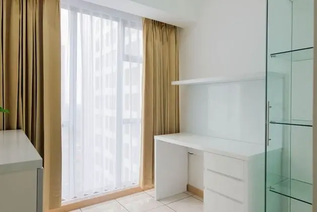 2BR Apartment with Study Room at M-Town Residence - Mutfak