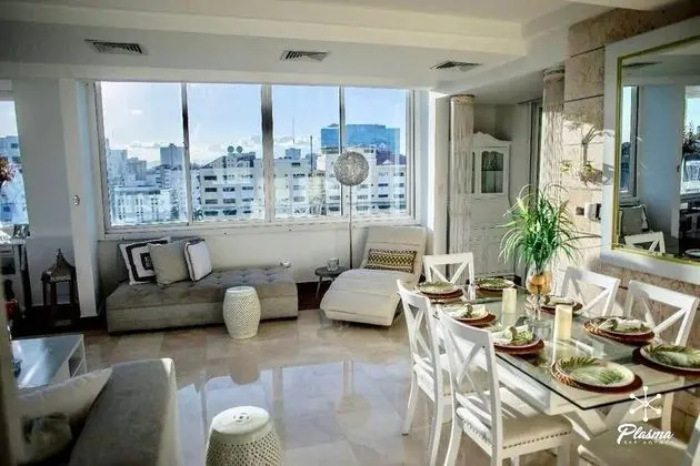 2BR Apt Naco at Torre Kensington by ASVR - Oda Düzeni
