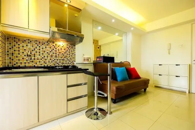 2BR Bassura City Apartment Connect to Pool - Mutfak