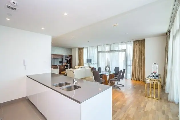 2BR Corner Unit Huge Balcony CityWalk B1 - Mutfak