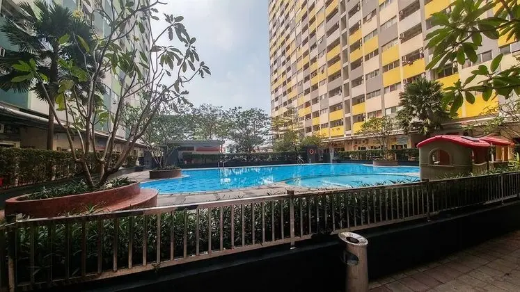 2BR Modern Furnished Apartment Sentra Timur - Havuz