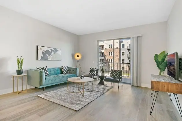 2BR Modern Living in Warrenville - Öne Çıkan Resim