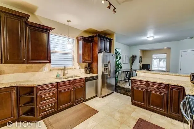 2BR Old Colorado City Retreat With Mtn View - Mutfak
