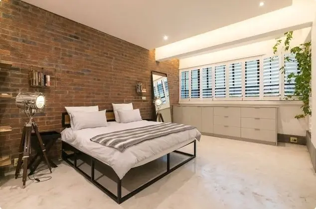2nd Floor Fox Street Studios - Oda