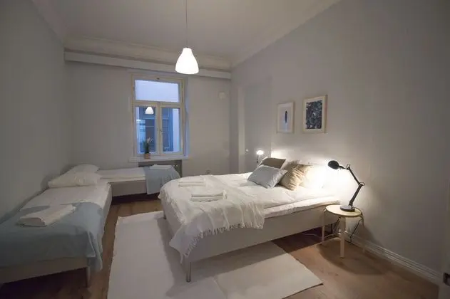 2ndhomes Iso Roobertinkatu Apartment 2 - Oda