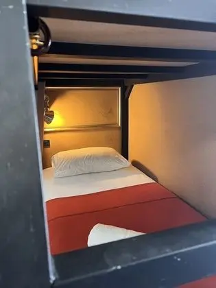 2Street Hostel at Surathani - Adults Only - Oda