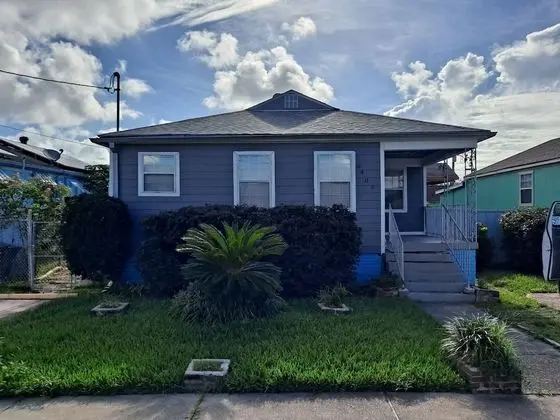 3-2 Gentilly Gem Close to Everything