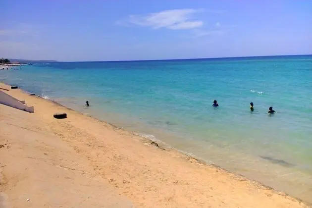 3 bdrm Town House at Runaway Bay - Plaj
