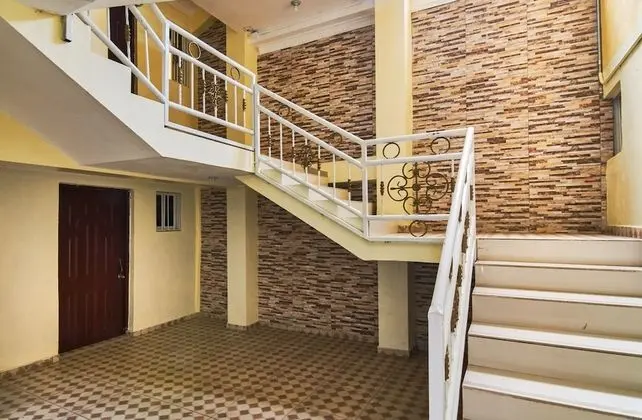 3-bed 1 Bedroom Apartment - Free Wi-fi - Wireless Wired Internet Connection - İç Mekan