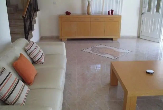 3 Bed Villa 10 Minutes Drive From Beautiful Beach - İç Mekan