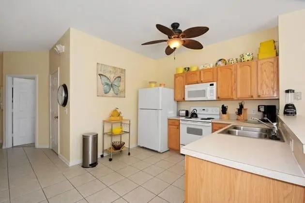3 Bed 3 Bath Villa w Private Pool - Near Disney - Mutfak