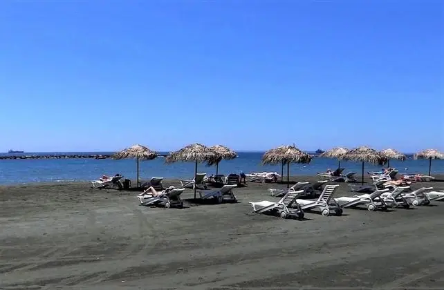 3 Bed Apartment on the Beach - Plaj