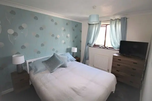 3 Bed House in Thorne Newly Refurbished Throughout - Oda