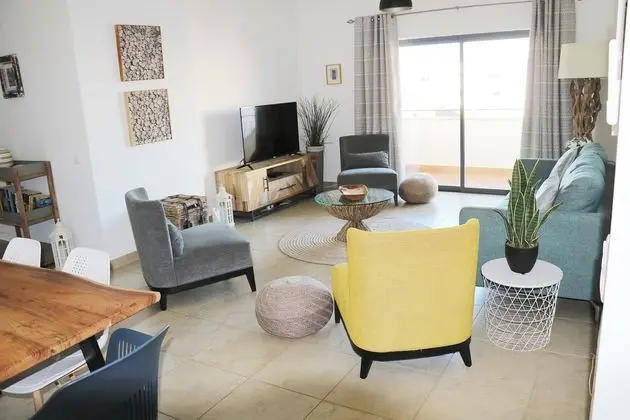 3 Bedroom Apartment With Indoor Pool Central Lagos - Öne Çıkan Resim