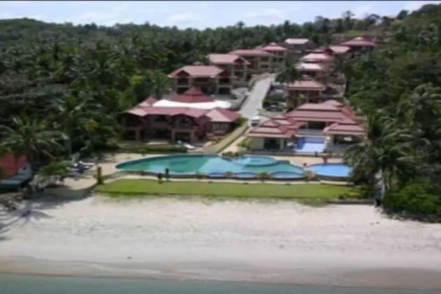 3 Bedroom Villa Beach Front Resort TG21