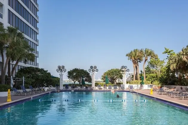 3 Bedroom Condo With Stunning Balcony View - Havuz