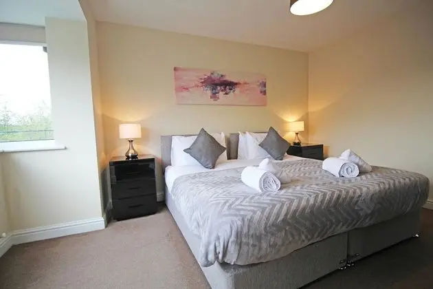 3 Bedroom Holiday Home With River Views - Oda
