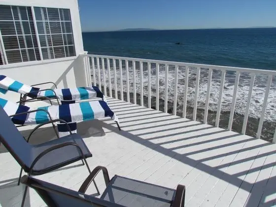 3 Bedroom House on the Beach