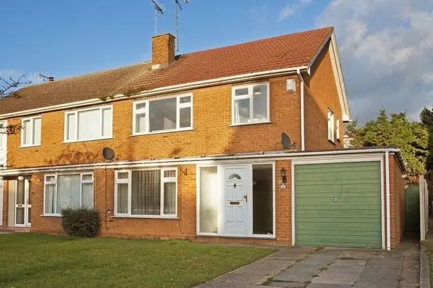 3 Bedroom House Near the City Center