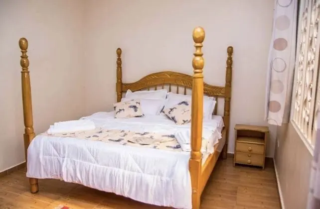 3 Bedroom House near Martyrs Shrine - Oda