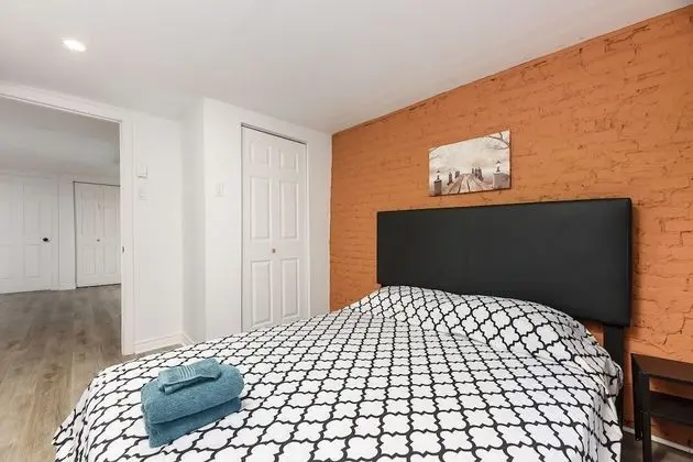 3 Bedroom Loft in Downtown Free parking - Oda