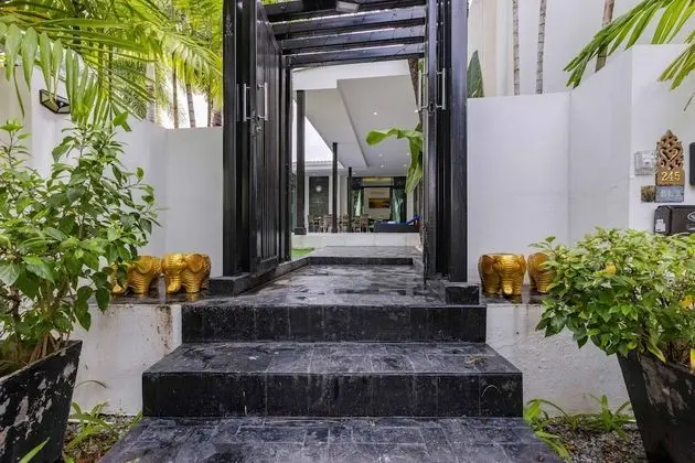 3 Bedroom Pool Villa BL2