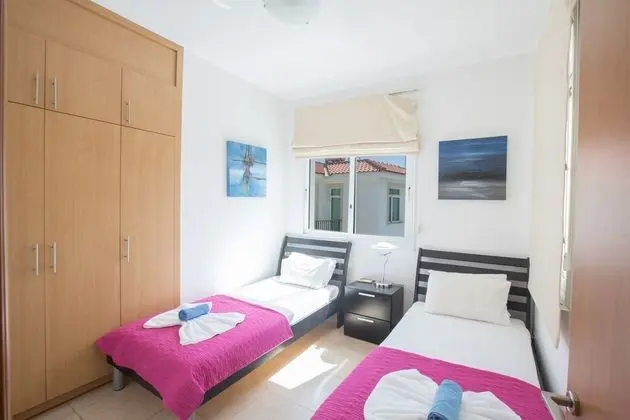 3 Bedroom Villa With Private Pool in Protaras Center - Oda