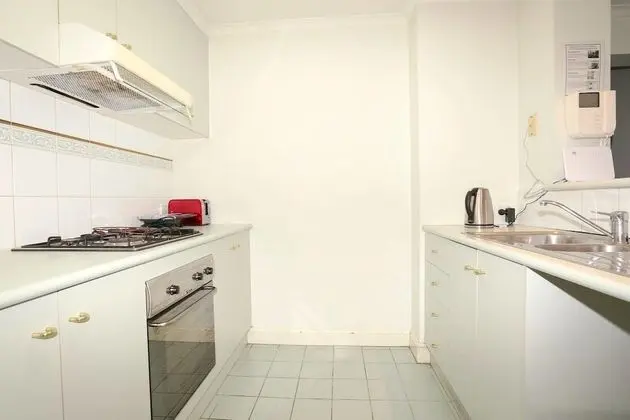 3 Bedrooms 2 Car Parks Carlton Garden Opposite - Mutfak