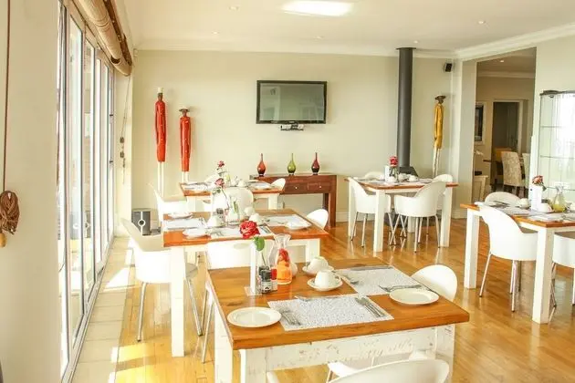 3 On Camps Bay - Yerinde Yemek