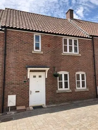 3 Crown Barton - Glastonbury